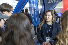 Studentka Wydziału Zarządzania,